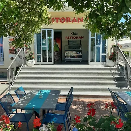 Apartments Ars Vivendi Trogir Exterior photo